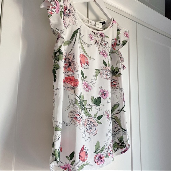 NWT Ann Taylor flutter sleeve top - Picture 2 of 9